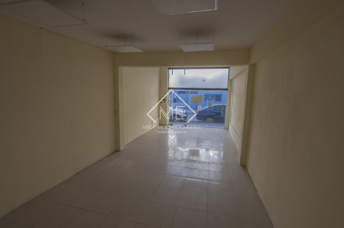 Local Comercial ID.877 - Alquiler de Local Comercial en el Centro de Minas - 140 m² Totales