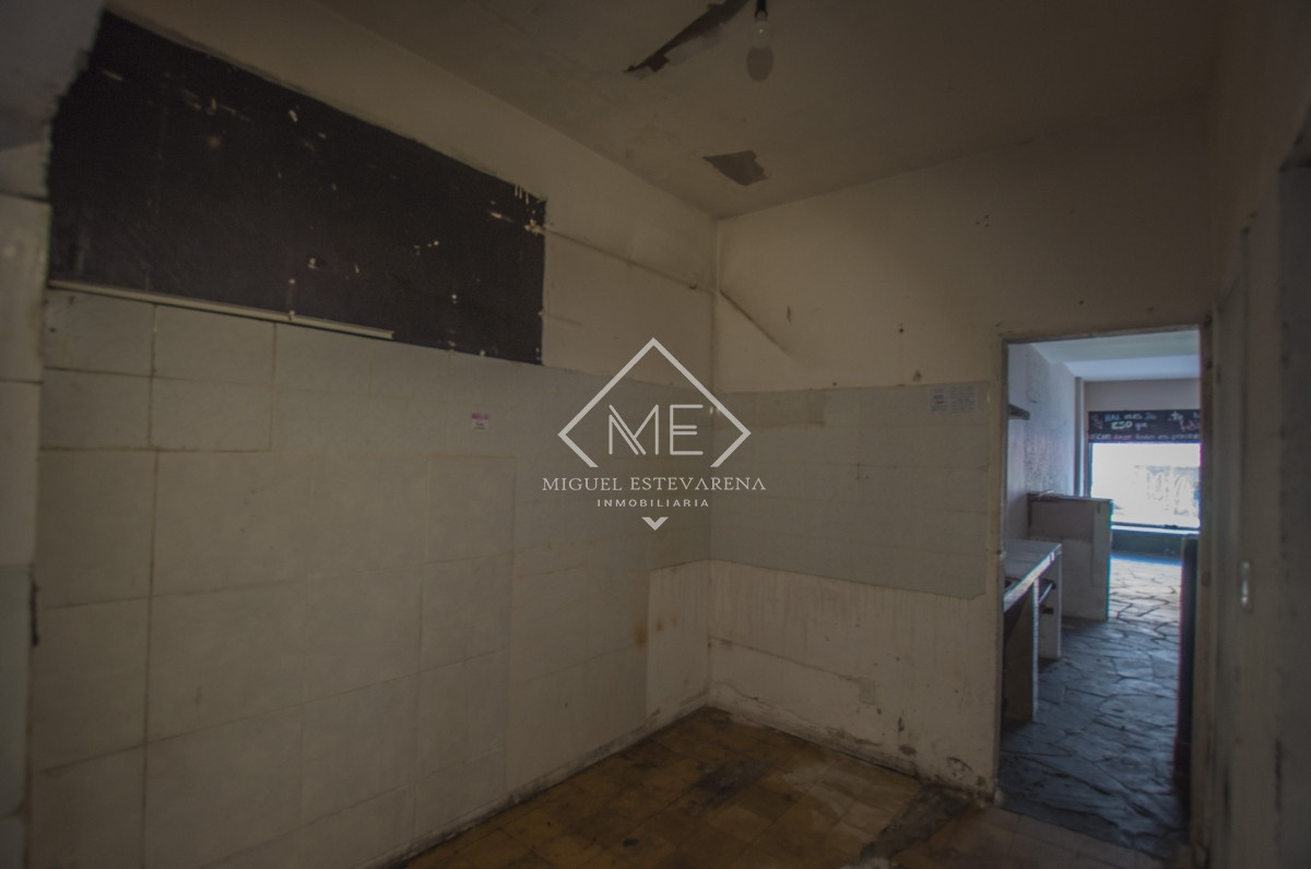 Local Comercial ID.746 - Venta de Local con Ubicación Privilegiada en el Centro de Maldonado