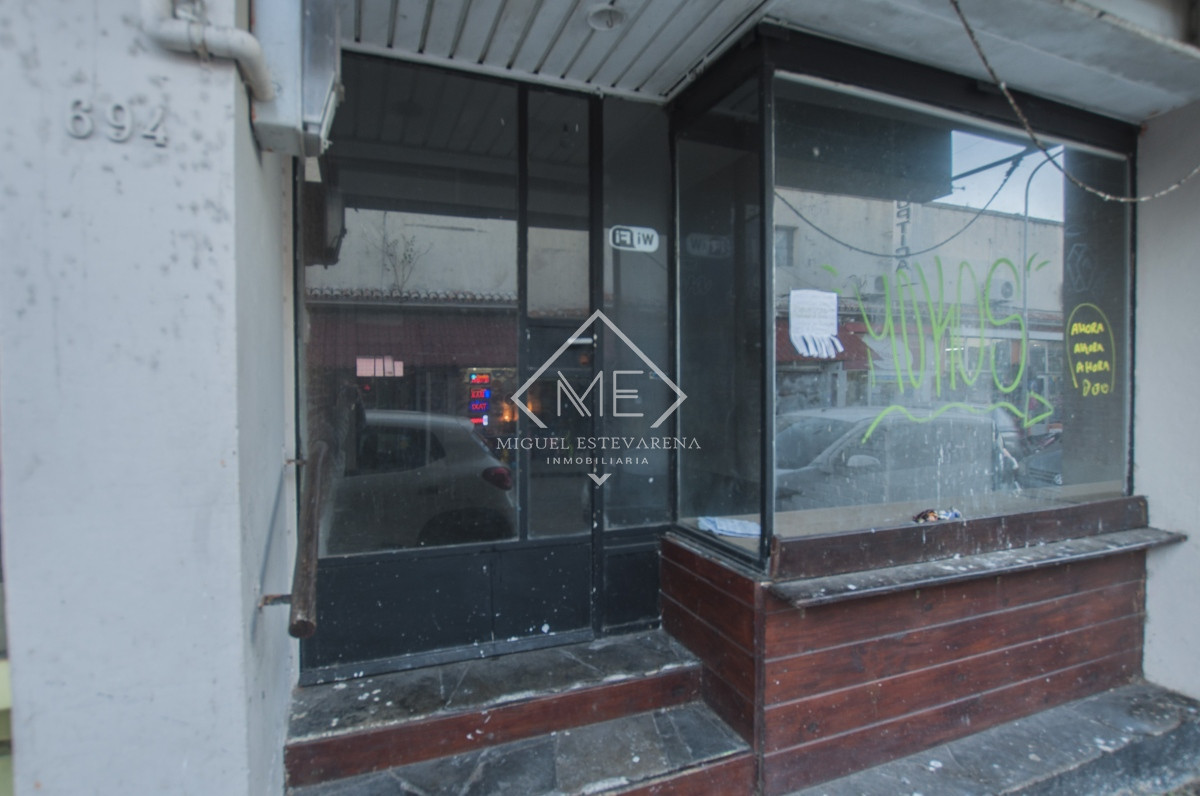 Local Comercial ID.746 - Venta de Local con Ubicación Privilegiada en el Centro de Maldonado