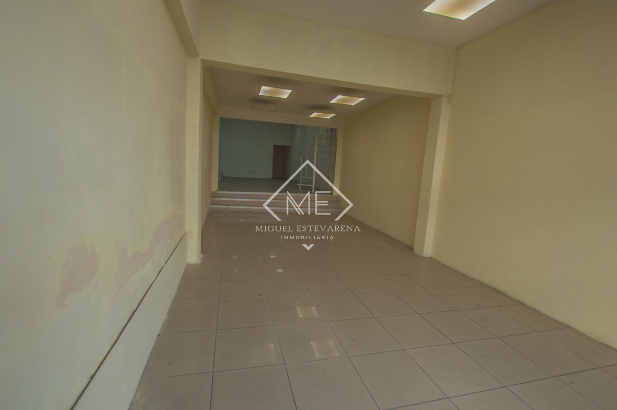 Local Comercial ID.877 - Alquiler de Local Comercial en el Centro de Minas - 140 m² Totales