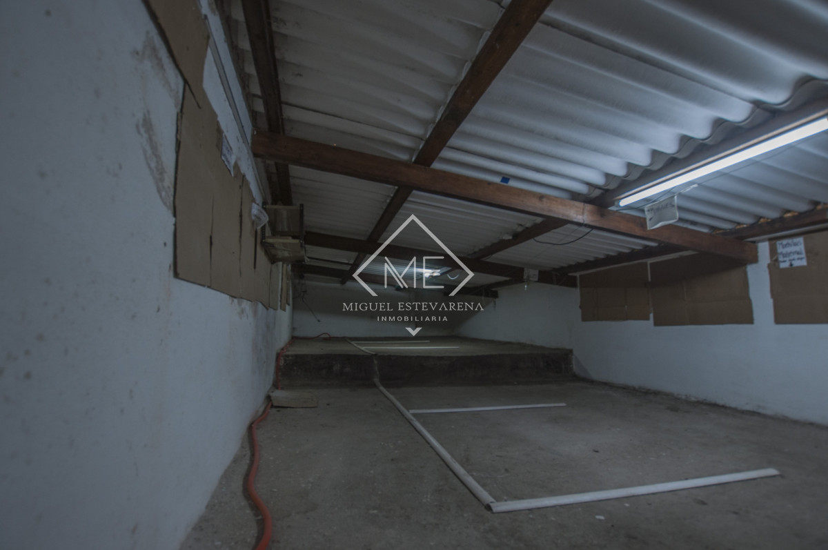 Local Comercial ID.877 - Alquiler de Local Comercial en el Centro de Minas - 140 m² Totales