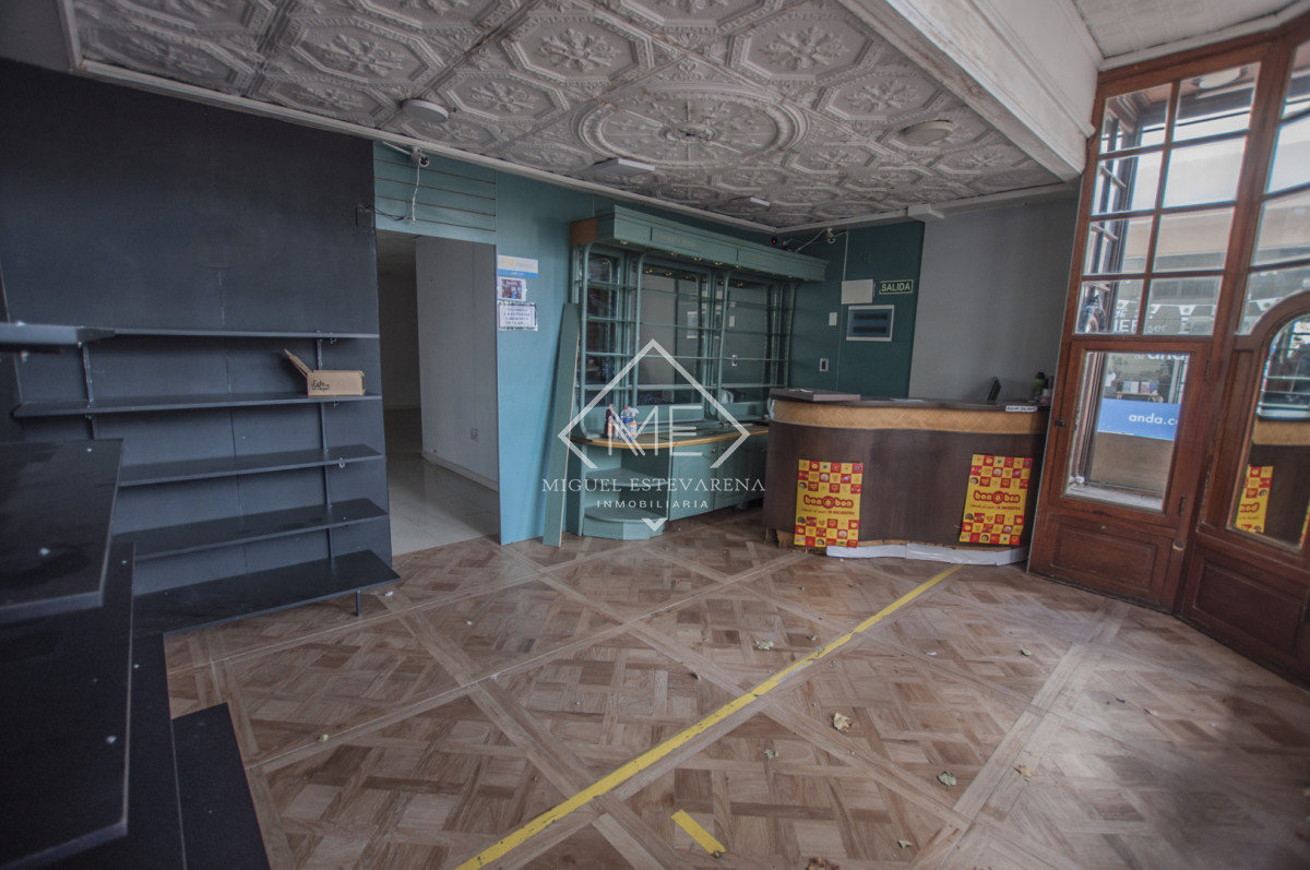 Local Comercial ID.880 - Alquiler de Local Comercial en Minas - 141 m² Frente a Plaza Libertad