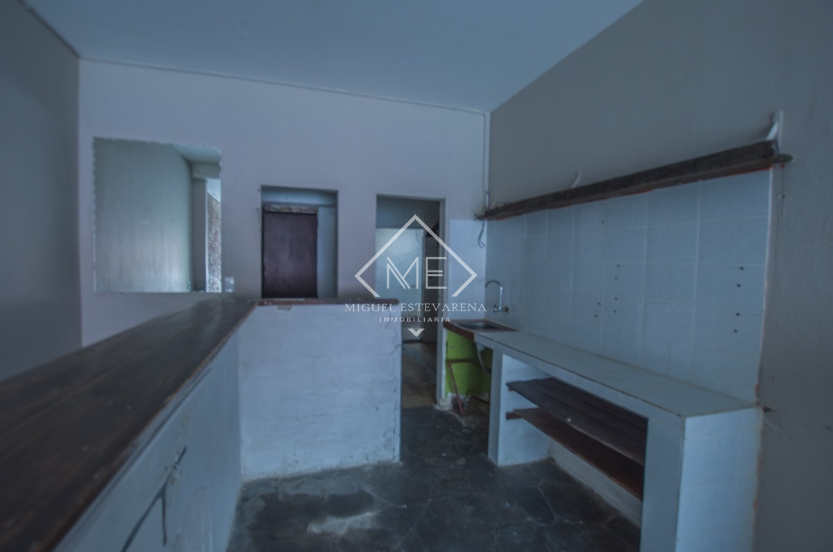 Local Comercial ID.746 - Venta de Local con Ubicación Privilegiada en el Centro de Maldonado