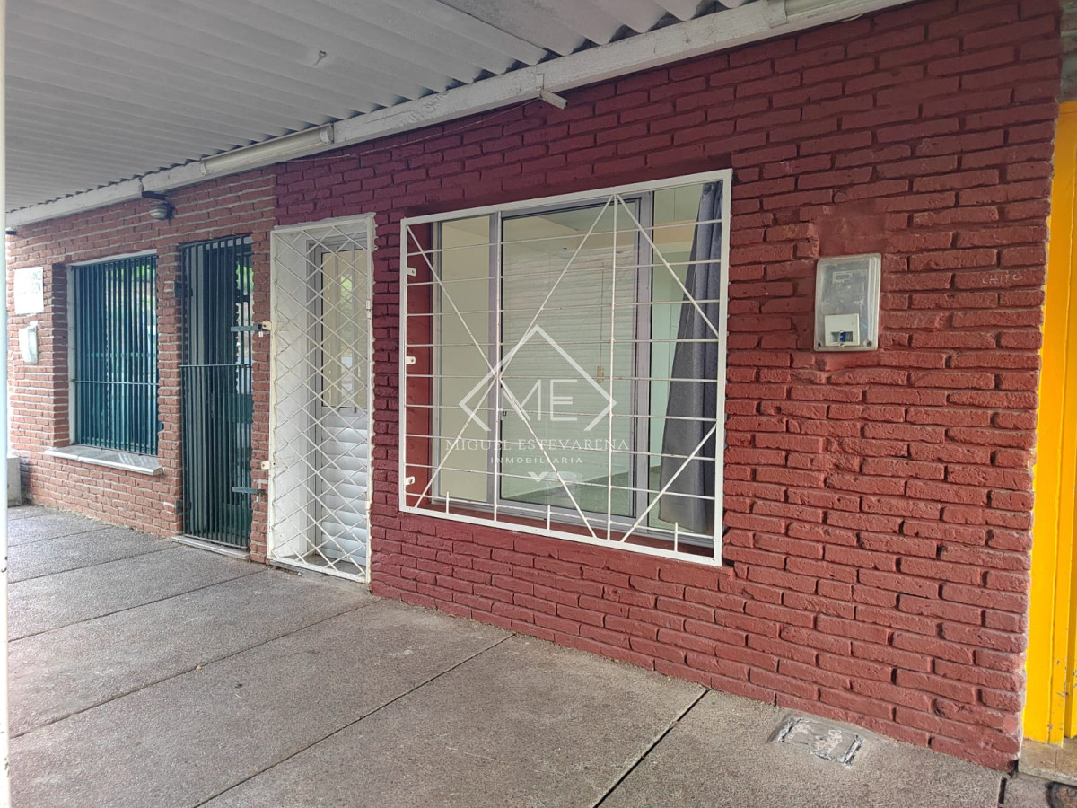 Local Comercial ID.712 - Local a la venta en Minas