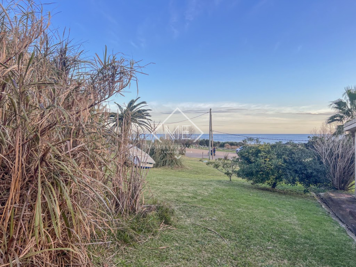Terreno ID.699 - Excelente terreno a la venta frente al mar