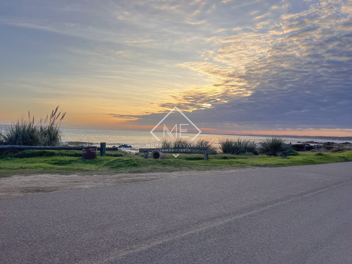 Terreno ID.699 - Excelente terreno a la venta frente al mar