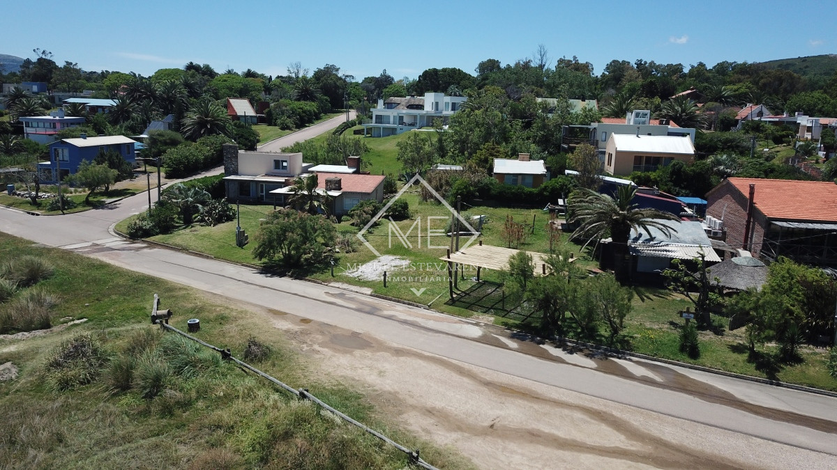 Terreno ID.699 - Excelente terreno a la venta frente al mar