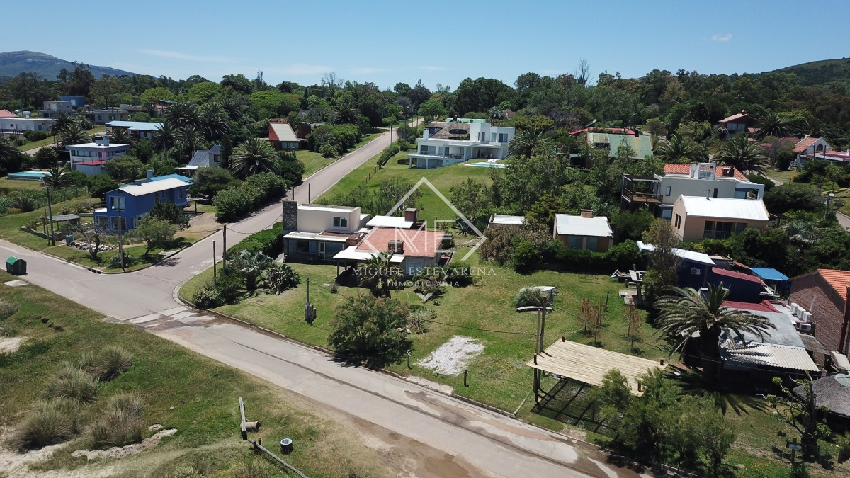 Terreno ID.699 - Excelente terreno a la venta frente al mar