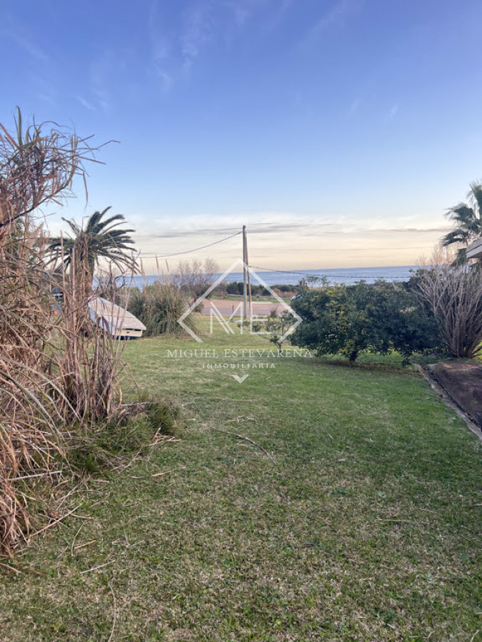 Terreno ID.699 - Excelente terreno a la venta frente al mar