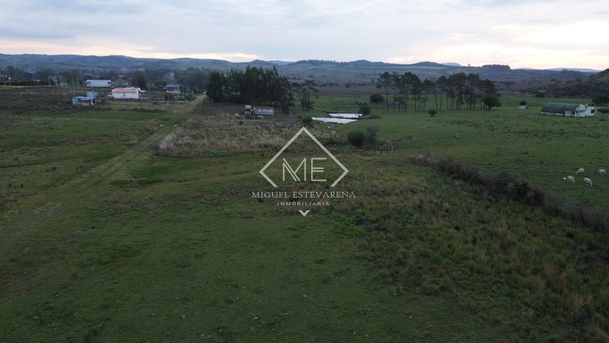 Terreno ID.885 - Venta de Terreno Esquinero en San Francisco de la Sierra - 520 m²
