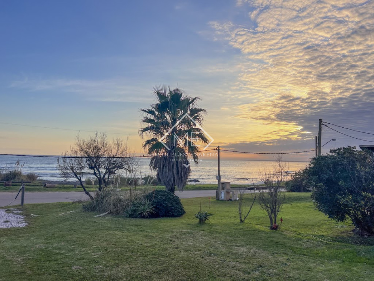 Terreno ID.699 - Excelente terreno a la venta frente al mar