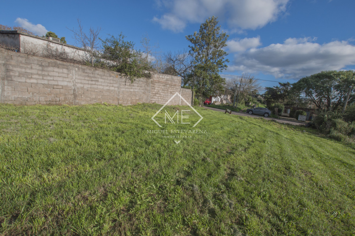 Terreno ID.893 - Terreno en Minas con Facilidades - Barrio Filarmónica, 50% y Saldo a Convenir