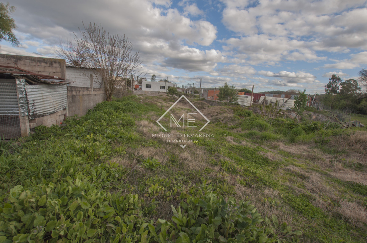 Terreno ID.899 - Venta de Terreno en Barrio Lavalleja - 636 m² con 15 Metros de Frente