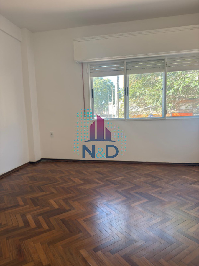Apartamento ID.180 - APTO EN ALQUILER FRENTE AL PALACIO LEGISLATIVO DE UN DORMITORIO