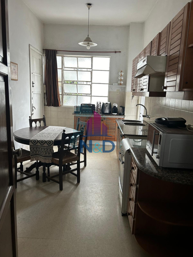 Apartamento ID.108 - APARTAMENTO EN VENTA, 3 DORMITORIOS + SERVICIO COMPLETO, TRES CRUCES