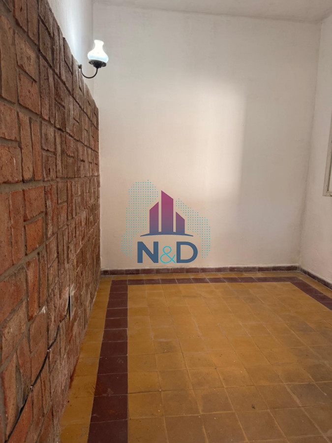 Apartamento ID.182 - Alquiler Apartamen en el Cerrito a una cuadra de Propios y Av Gral San Martin