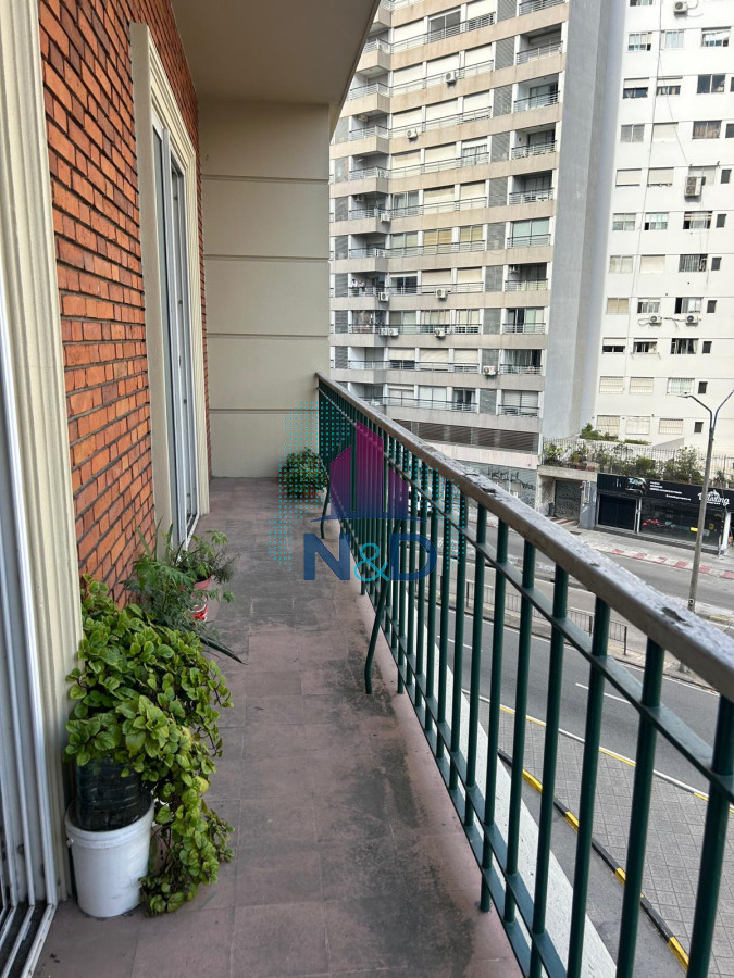 Apartamento ID.108 - APARTAMENTO EN VENTA, 3 DORMITORIOS + SERVICIO COMPLETO, TRES CRUCES