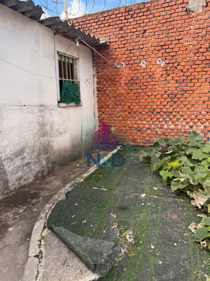 Apartamento ID.182 - Alquiler Apartamen en el Cerrito a una cuadra de Propios y Av Gral San Martin