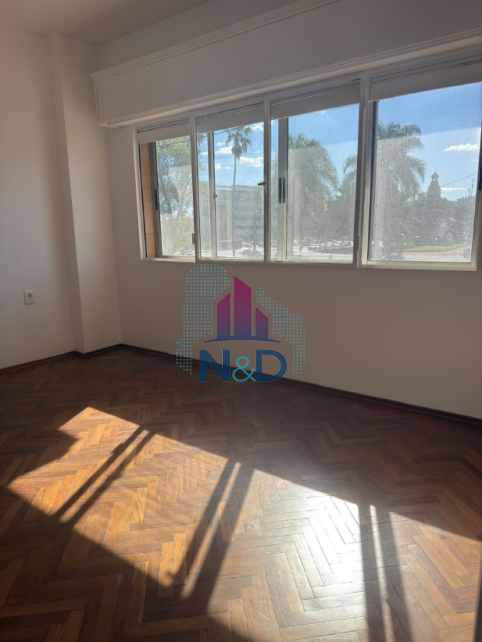 Apartamento ID.180 - APTO EN ALQUILER FRENTE AL PALACIO LEGISLATIVO DE UN DORMITORIO