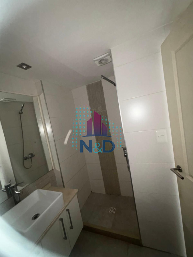 Apartamento ID.186 - ALQUILER MONOAMBIENTE AL CONTRA FRENTE EN POCITOS CON BALCÓN 