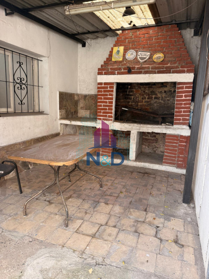 Apartamento ID.182 - Alquiler Apartamen en el Cerrito a una cuadra de Propios y Av Gral San Martin