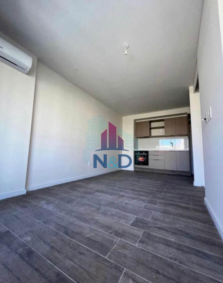 Apartamento ID.170 - ALQUILER MONOAMBIENTE DEFINIDO EN PRPIMER PISO  AL FRENTE CON BALCÓN Y GARAGE EN MALVIN 
