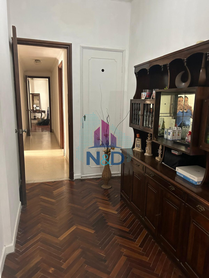 Apartamento ID.108 - APARTAMENTO EN VENTA, 3 DORMITORIOS + SERVICIO COMPLETO, TRES CRUCES