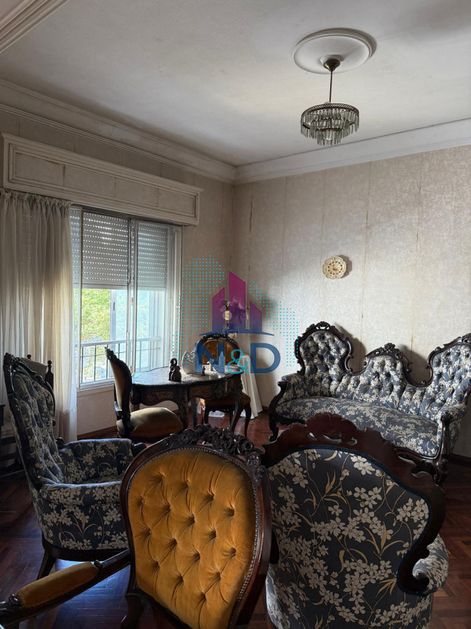 Apartamento ID.108 - APARTAMENTO EN VENTA, 3 DORMITORIOS + SERVICIO COMPLETO, TRES CRUCES