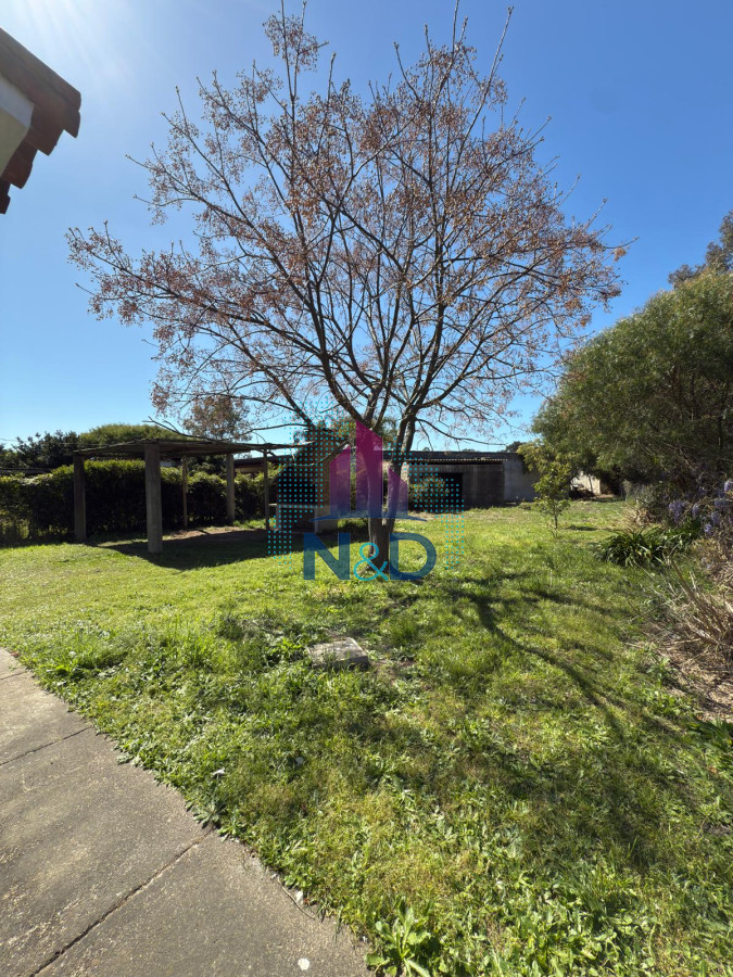 Casa ID.129 - VENTA DE CASA, PARQUE DEL PLATA, 2 DORMITORIOS Y GRAN TERRENO
