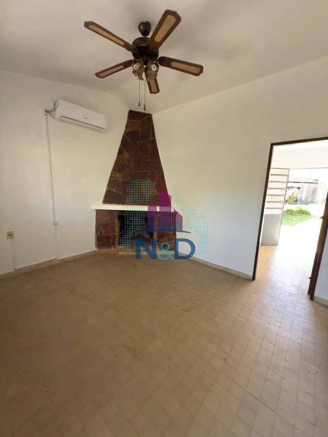 Casa ID.129 - VENTA DE CASA, PARQUE DEL PLATA, 2 DORMITORIOS Y GRAN TERRENO