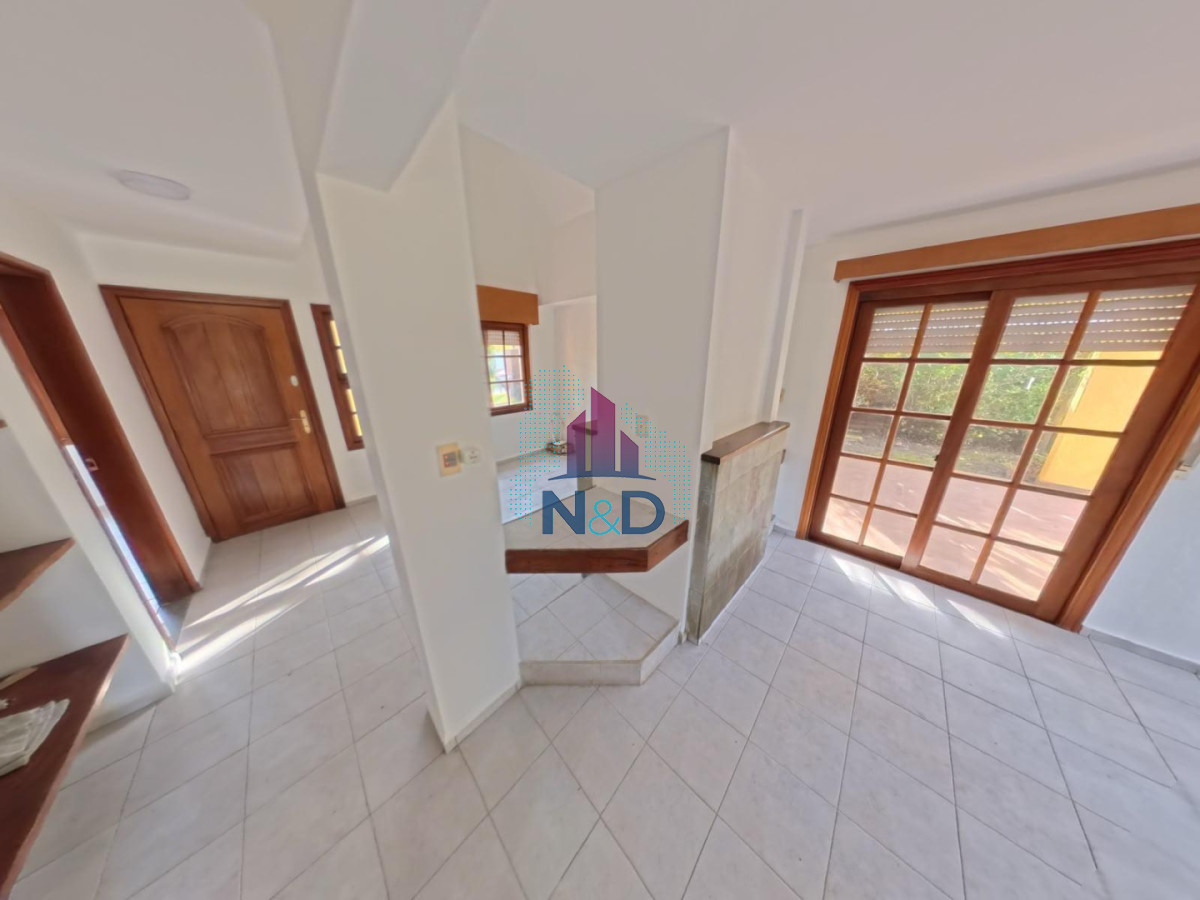 Casa ID.212 - VENTA CASA EN SALINAS,  GRAN TERRENO, 3 DORMITORIOS Y PISCINA 