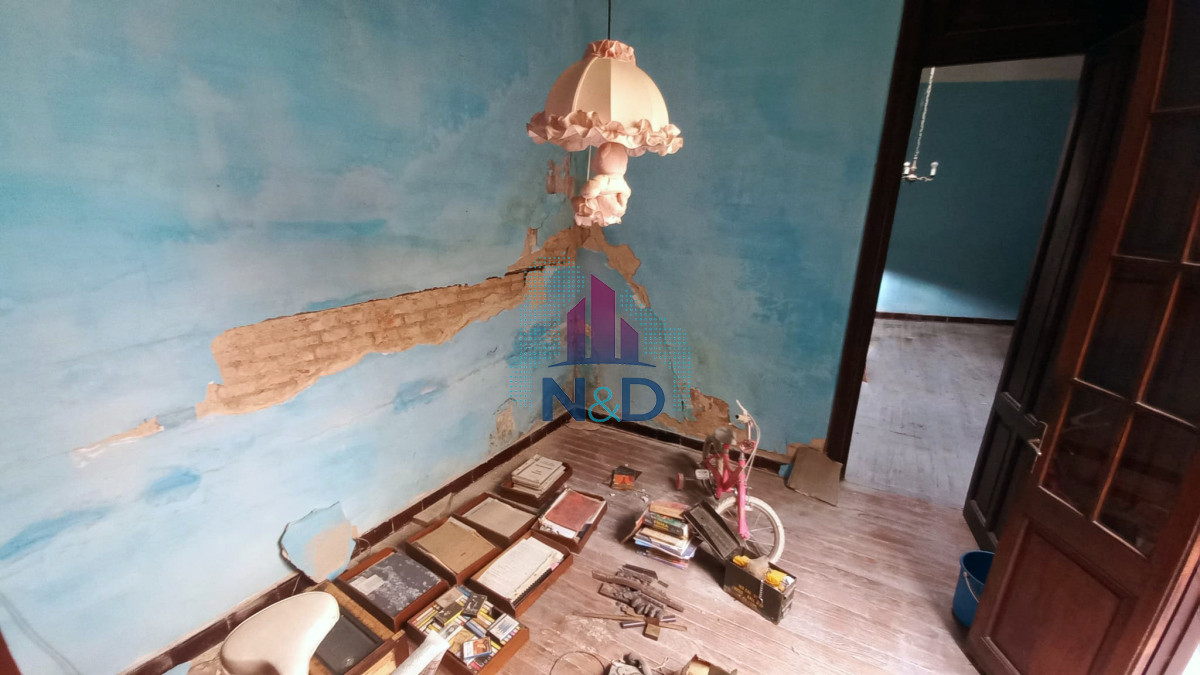 Casa ID.96 - VENTA DE CASA, BARRIO PALERMO, A RECICLAR, CON MAS DE 5 AMBIENTES, 