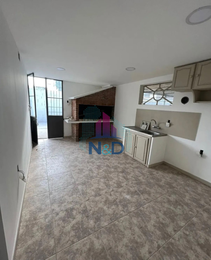 Casa ID.218 - ALQUILER CASITA DE DOS DORMITORIOS ESTILO PH EN SAYAGO 