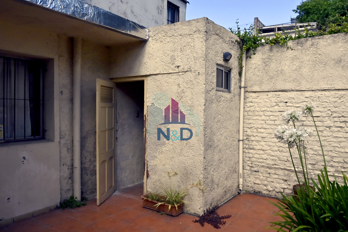 Casa ID.98 - CASA EN VENTA 3 DORMITORIOS, TRES CRUCES