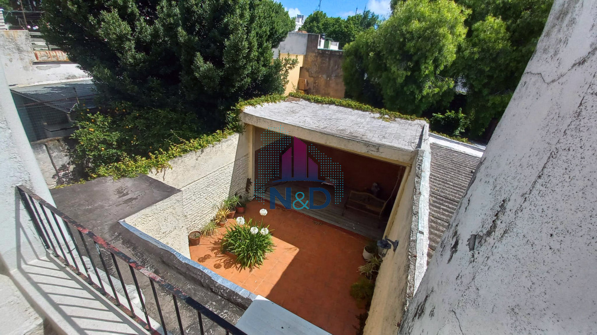 Casa ID.98 - CASA EN VENTA 3 DORMITORIOS, TRES CRUCES