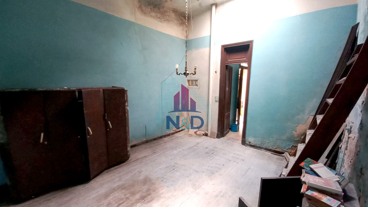 Casa ID.96 - VENTA DE CASA, BARRIO PALERMO, A RECICLAR, CON MAS DE 5 AMBIENTES, 