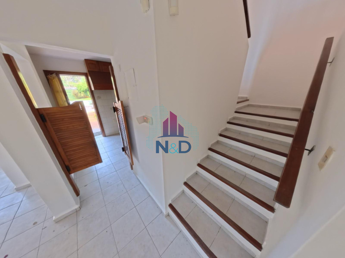 Casa ID.212 - VENTA CASA EN SALINAS,  GRAN TERRENO, 3 DORMITORIOS Y PISCINA 