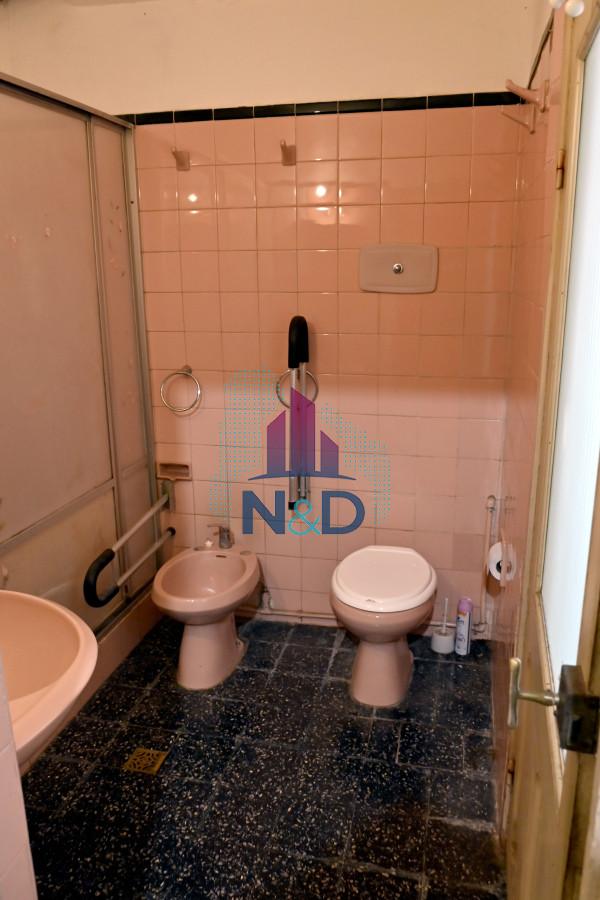 Casa ID.98 - CASA EN VENTA 3 DORMITORIOS, TRES CRUCES