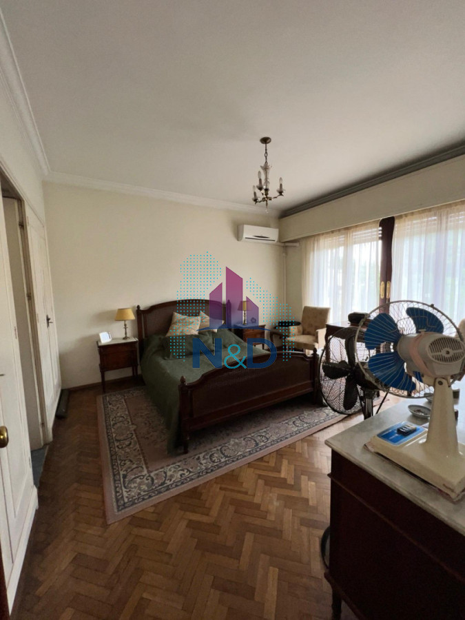 Casa ID.171 - SE VENDE COMODA CASA DE 4 CUARTOS CON PISCINA EN PARQUE BATLLE 
