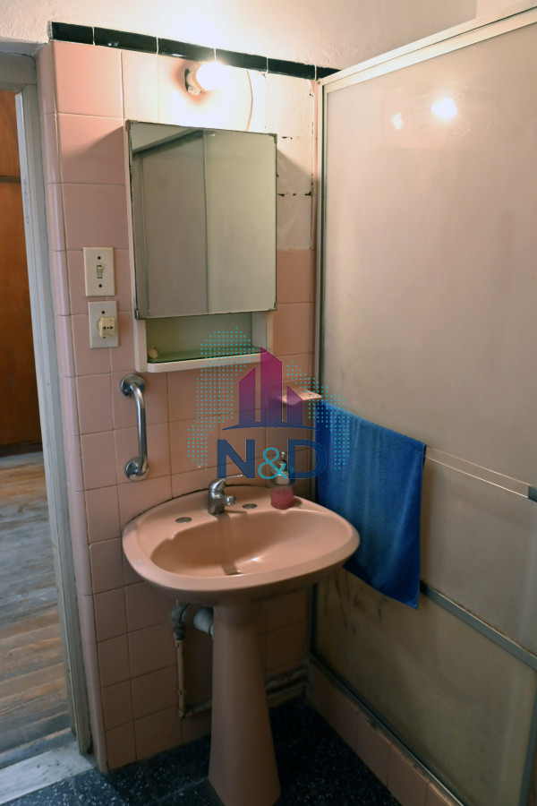 Casa ID.98 - CASA EN VENTA 3 DORMITORIOS, TRES CRUCES