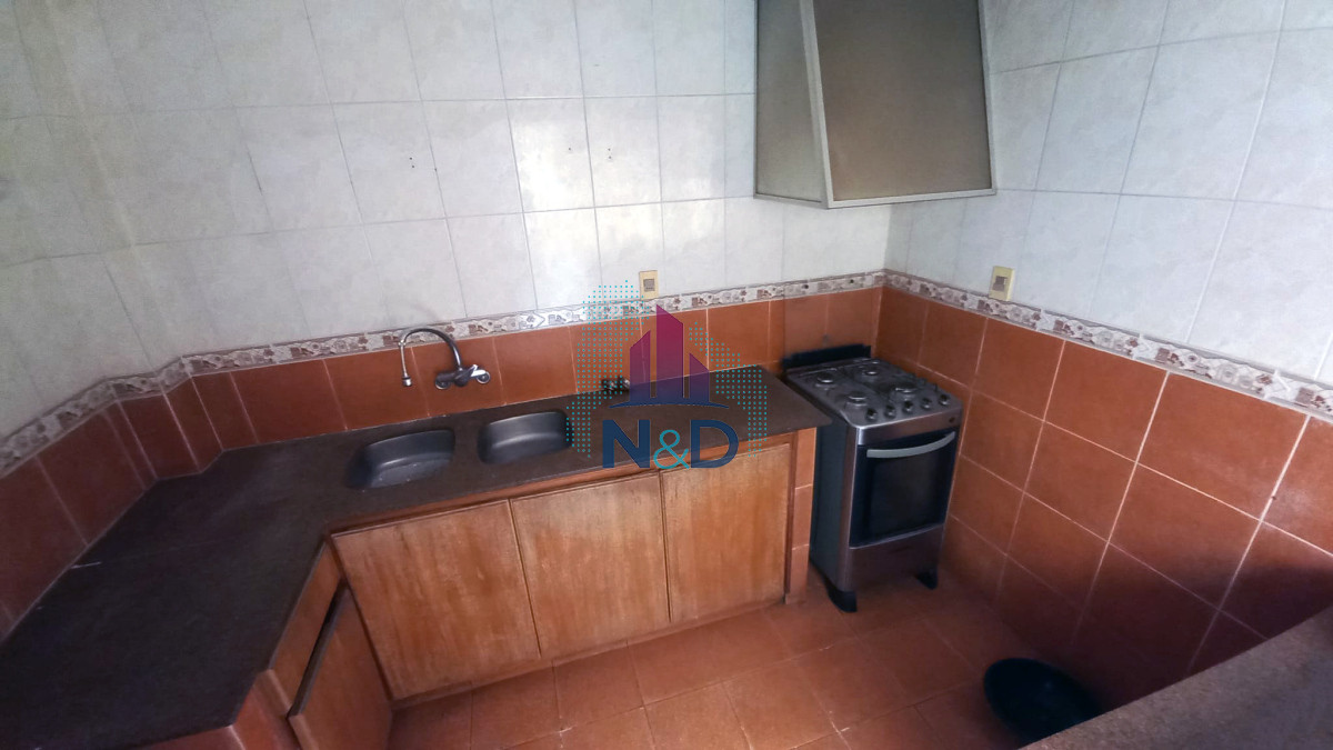 Casa ID.96 - VENTA DE CASA, BARRIO PALERMO, A RECICLAR, CON MAS DE 5 AMBIENTES, 