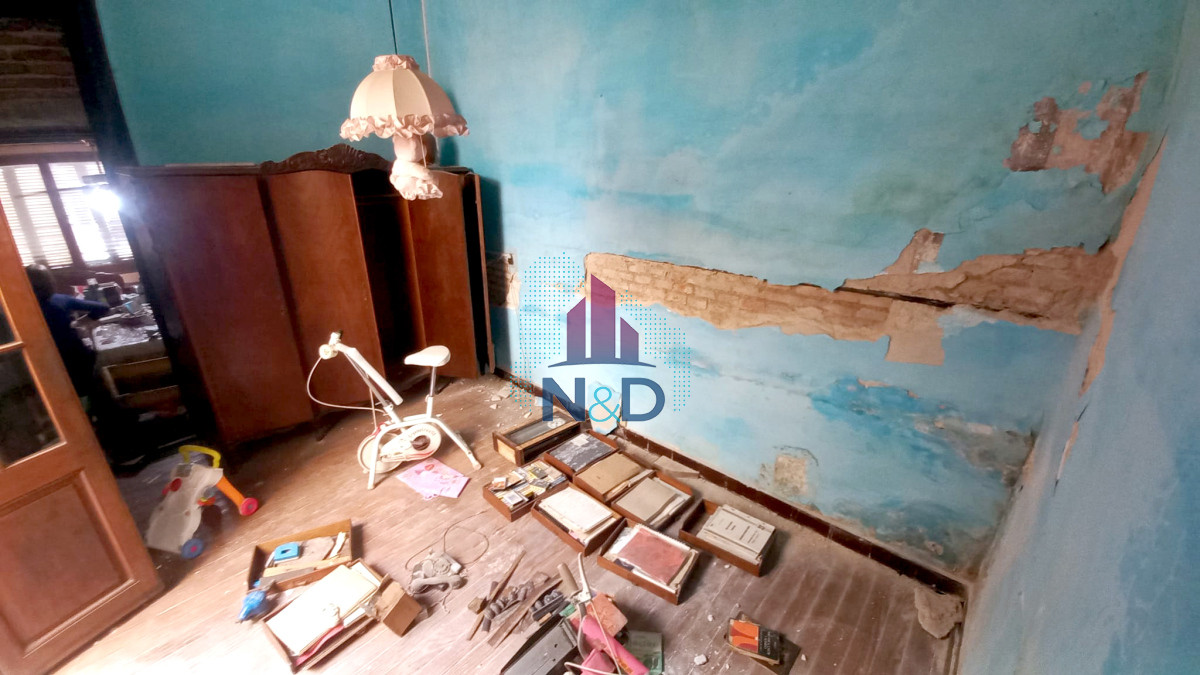 Casa ID.96 - VENTA DE CASA, BARRIO PALERMO, A RECICLAR, CON MAS DE 5 AMBIENTES, 