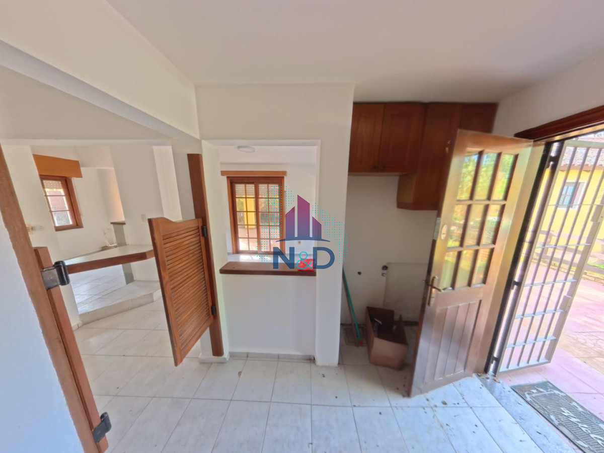 Casa ID.212 - VENTA CASA EN SALINAS,  GRAN TERRENO, 3 DORMITORIOS Y PISCINA 