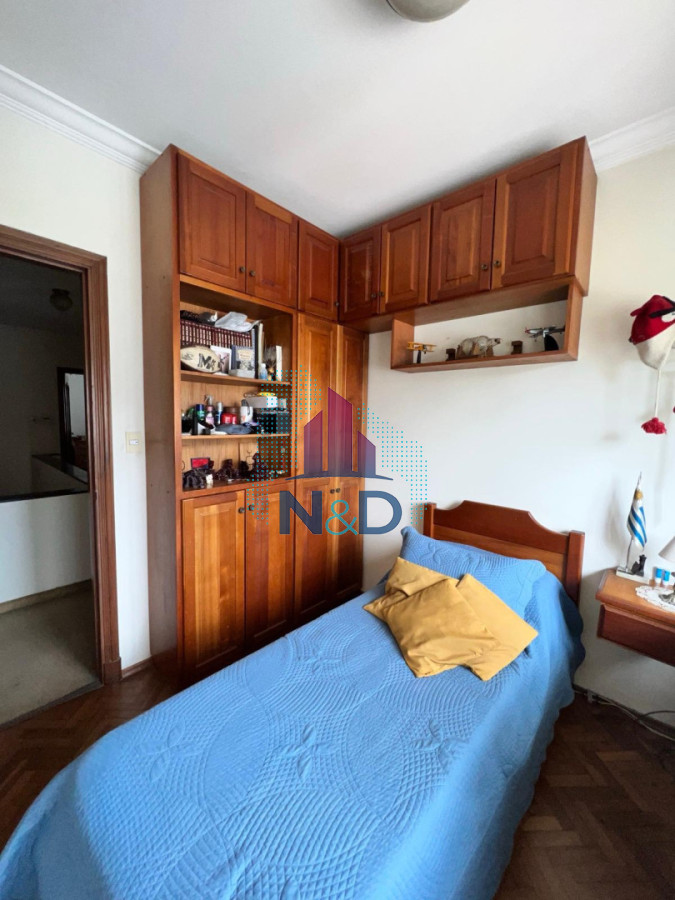 Casa ID.171 - SE VENDE COMODA CASA DE 4 CUARTOS CON PISCINA EN PARQUE BATLLE 