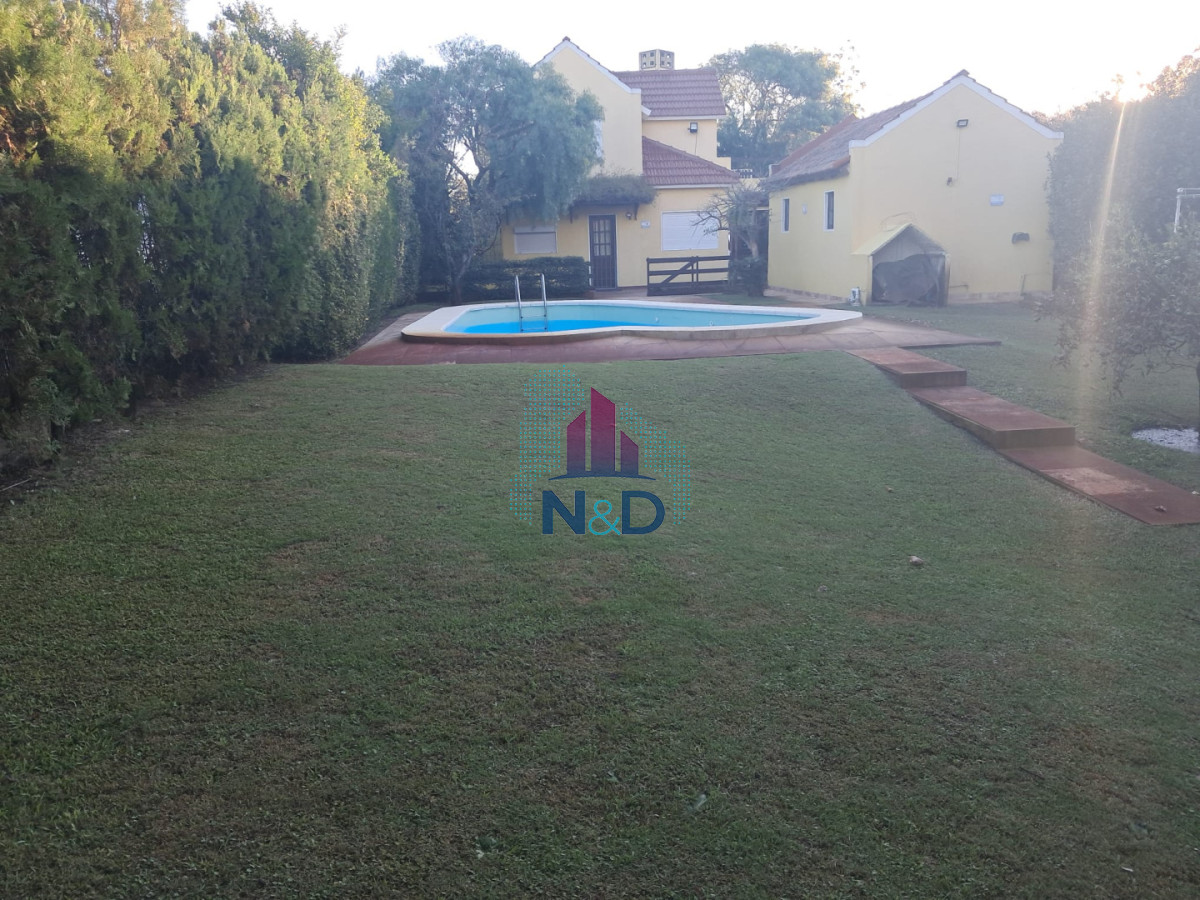 Casa ID.212 - VENTA CASA EN SALINAS,  GRAN TERRENO, 3 DORMITORIOS Y PISCINA 