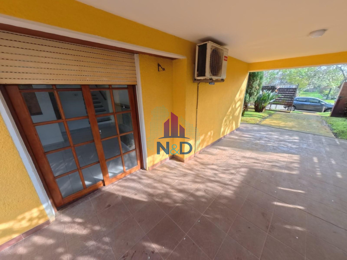 Casa ID.212 - VENTA CASA EN SALINAS,  GRAN TERRENO, 3 DORMITORIOS Y PISCINA 