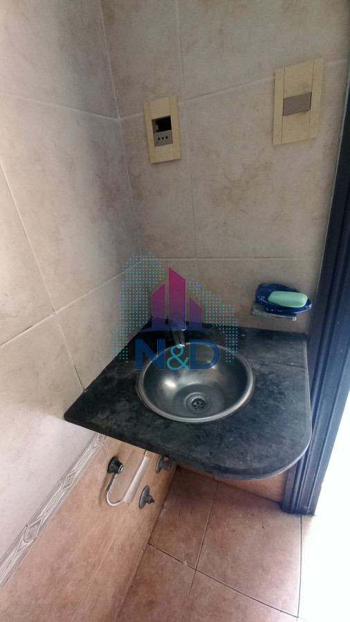 Casa ID.96 - VENTA DE CASA, BARRIO PALERMO, A RECICLAR, CON MAS DE 5 AMBIENTES, 