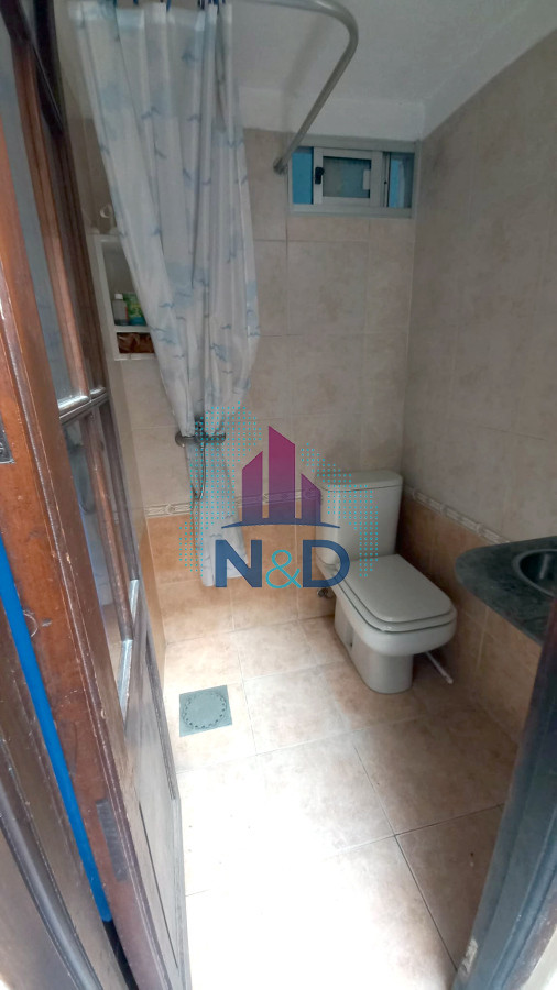 Casa ID.96 - VENTA DE CASA, BARRIO PALERMO, A RECICLAR, CON MAS DE 5 AMBIENTES, 