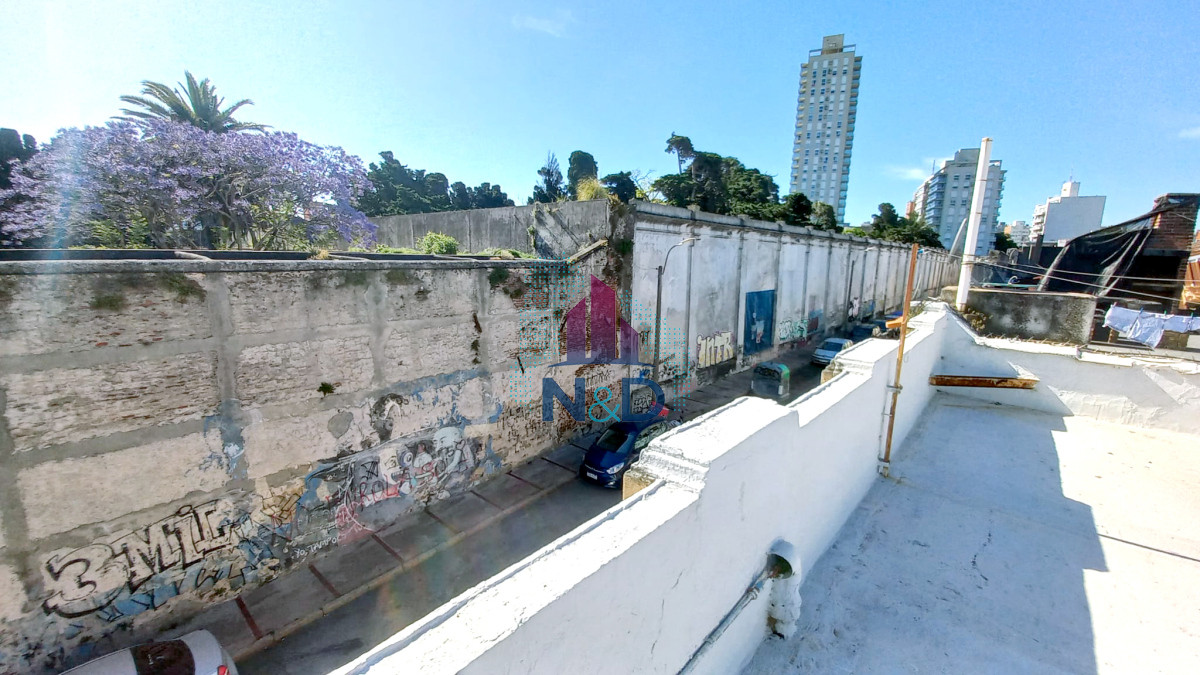 Casa ID.96 - VENTA DE CASA, BARRIO PALERMO, A RECICLAR, CON MAS DE 5 AMBIENTES, 