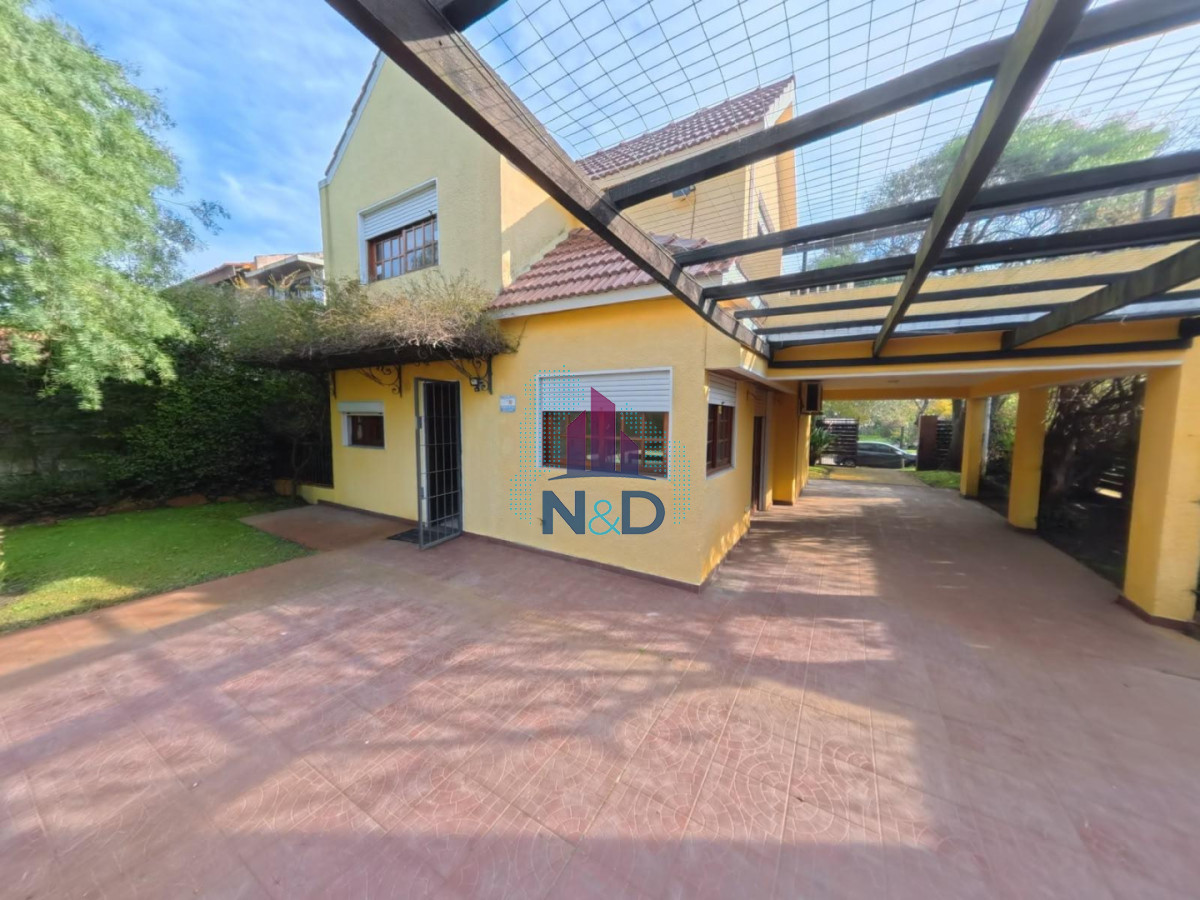 Casa ID.212 - VENTA CASA EN SALINAS,  GRAN TERRENO, 3 DORMITORIOS Y PISCINA 